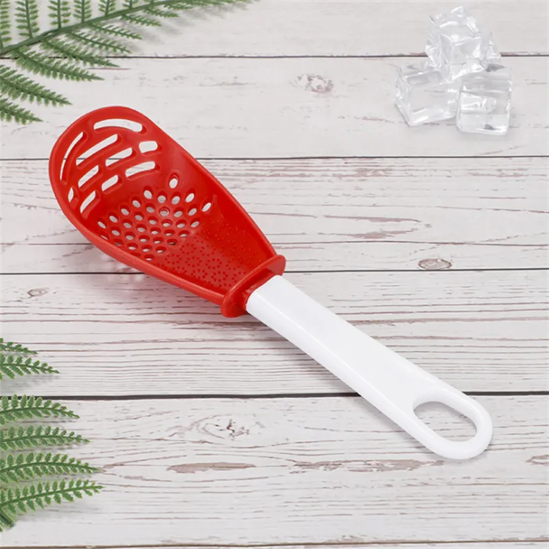 Multifunctional Filter Colander Household Kitchen Grinding Spoon Grinding Ginger Garlic Press Silicone Egg White Separator