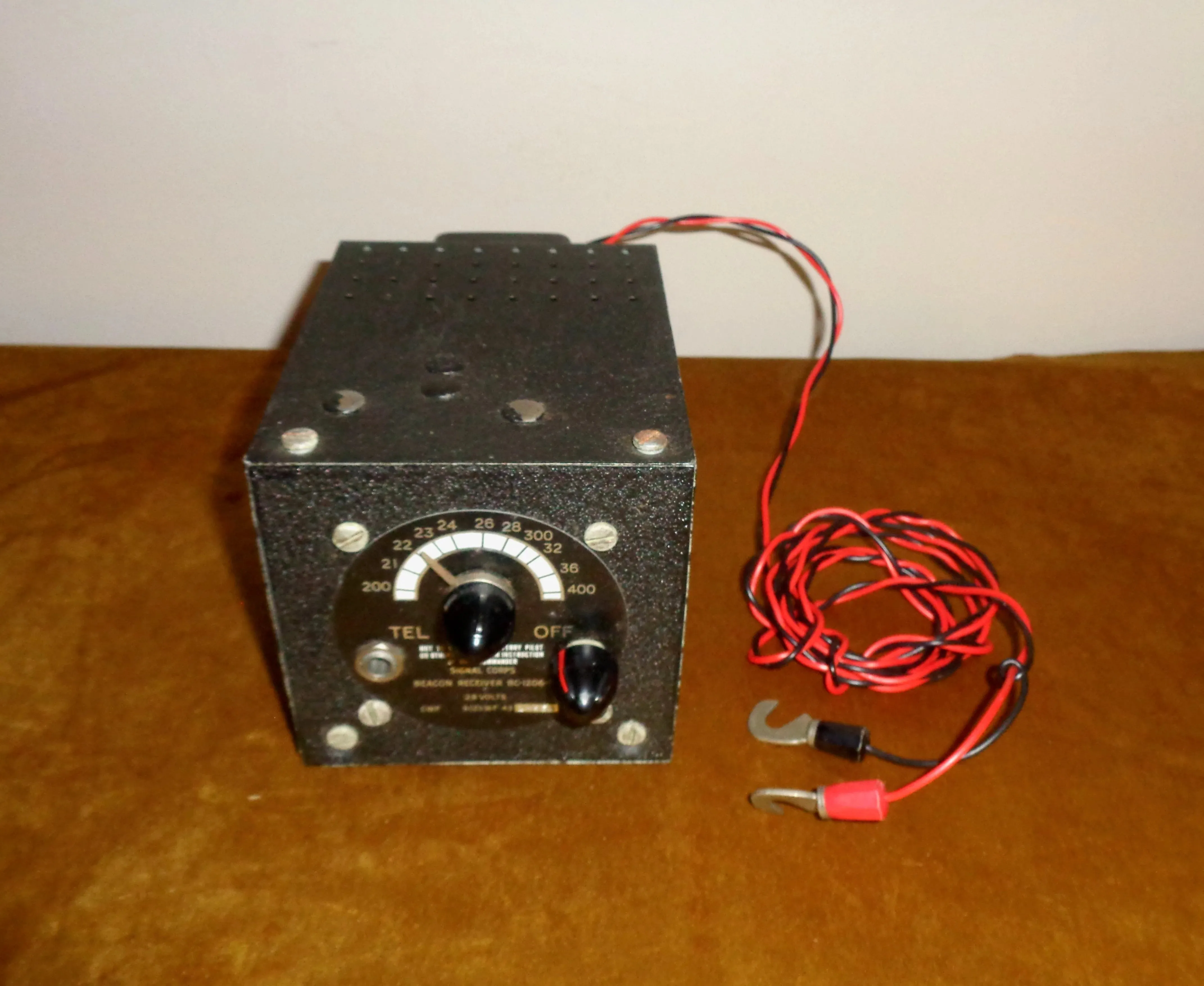 WW2 U.S Signal Corps One Radio Range / Beacon Receiver BC1206B New Old Stock